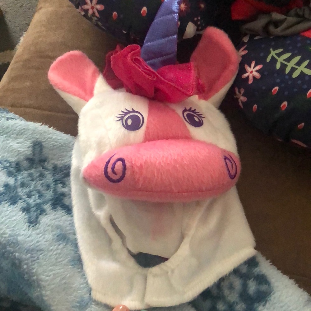 Unicorn hat never used